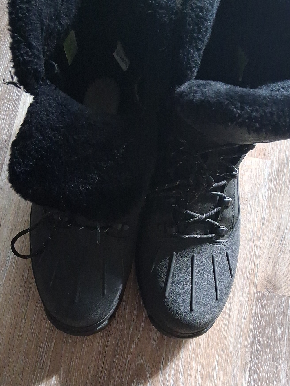 Men Black Winter Faux-Fur Lined Snow Boots